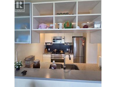 939 EXPO Boulevard | Vancouver British Columbia | Slide Image Four
