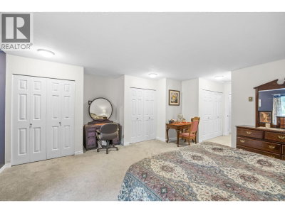 1386 LINCOLN Drive | Port Coquitlam British Columbia | Slide Image Thirteen