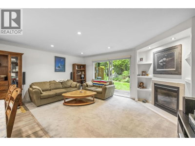 1386 LINCOLN Drive | Port Coquitlam British Columbia | Slide Image Eight