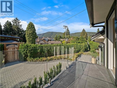 3975 HIGHLAND Boulevard | North Vancouver British Columbia | Slide Image Twenty