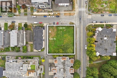 2381 SHAUGHNESSY Street | Port Coquitlam British Columbia | Slide Image Three