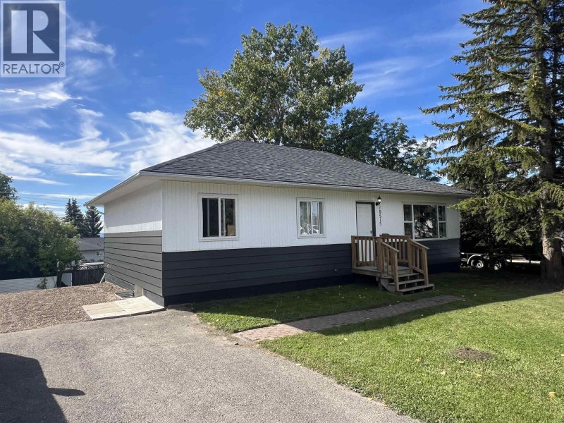 10515 104 Avenue Fort St. John British Columbia, V1J 8E1 - 3 Bedrooms Home For Sale