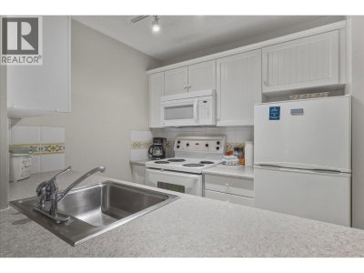 4800 SPEARHEAD Drive | Whistler British Columbia | Slide Image Eleven