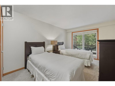 4800 SPEARHEAD Drive | Whistler British Columbia | Slide Image Seventeen