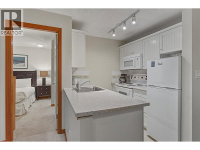 4800 SPEARHEAD Drive | Whistler British Columbia | Slide Image Nine