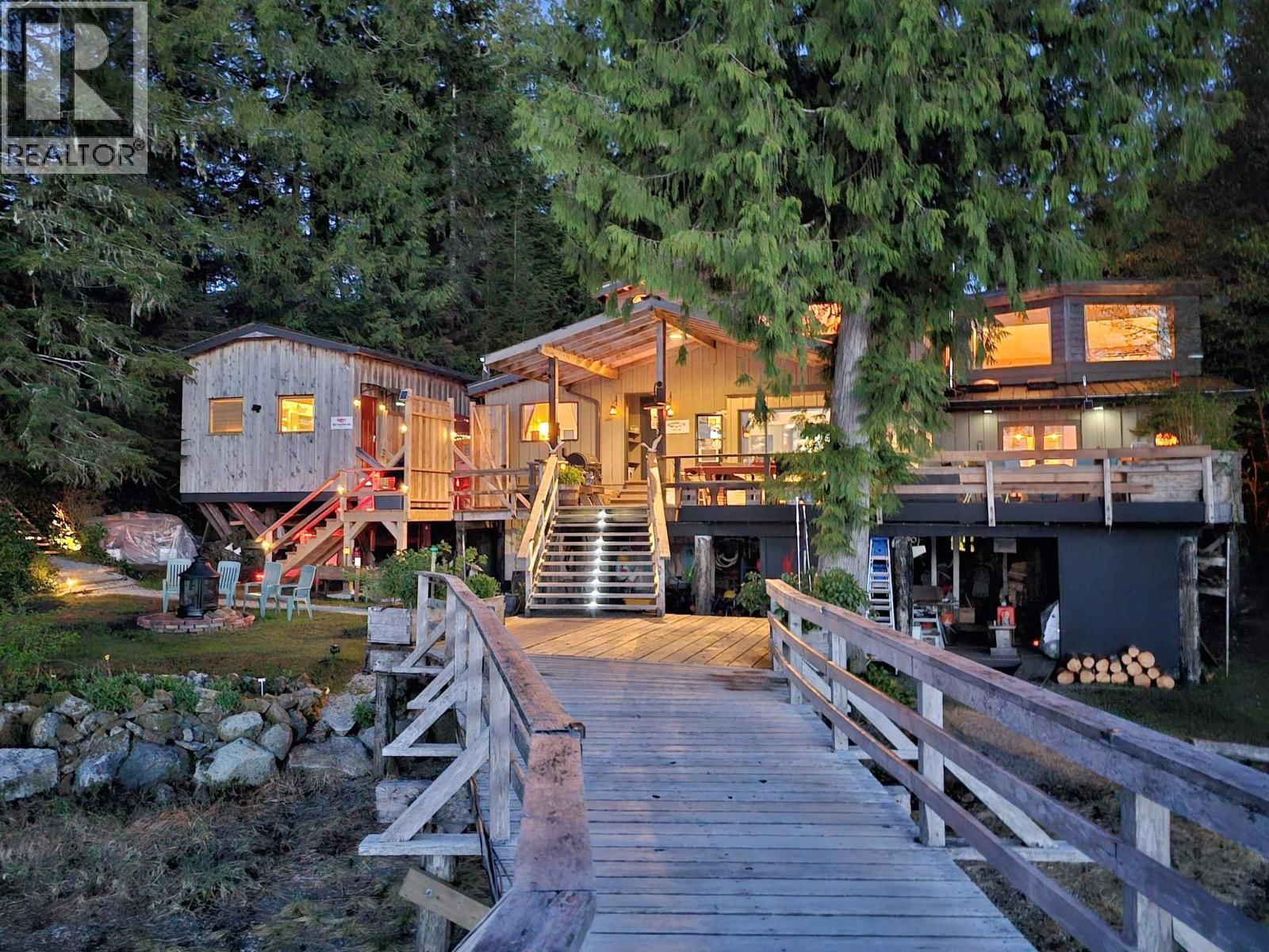 34 WHISKEY COVE (DENNY ISLAND), Bella Coola, British Columbia V0T 1B0