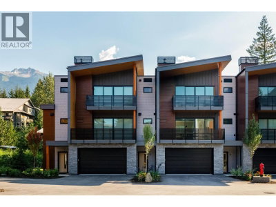 2077 GARIBALDI Way | Whistler British Columbia | Slide Image Seventeen
