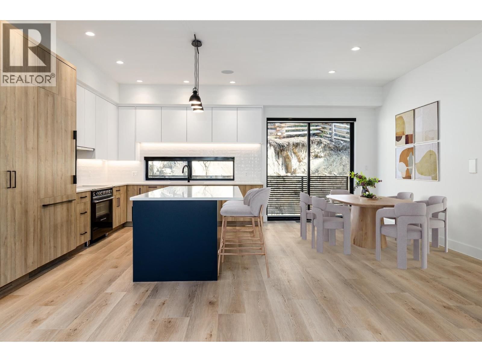 18 2077 GARIBALDI Way property photo