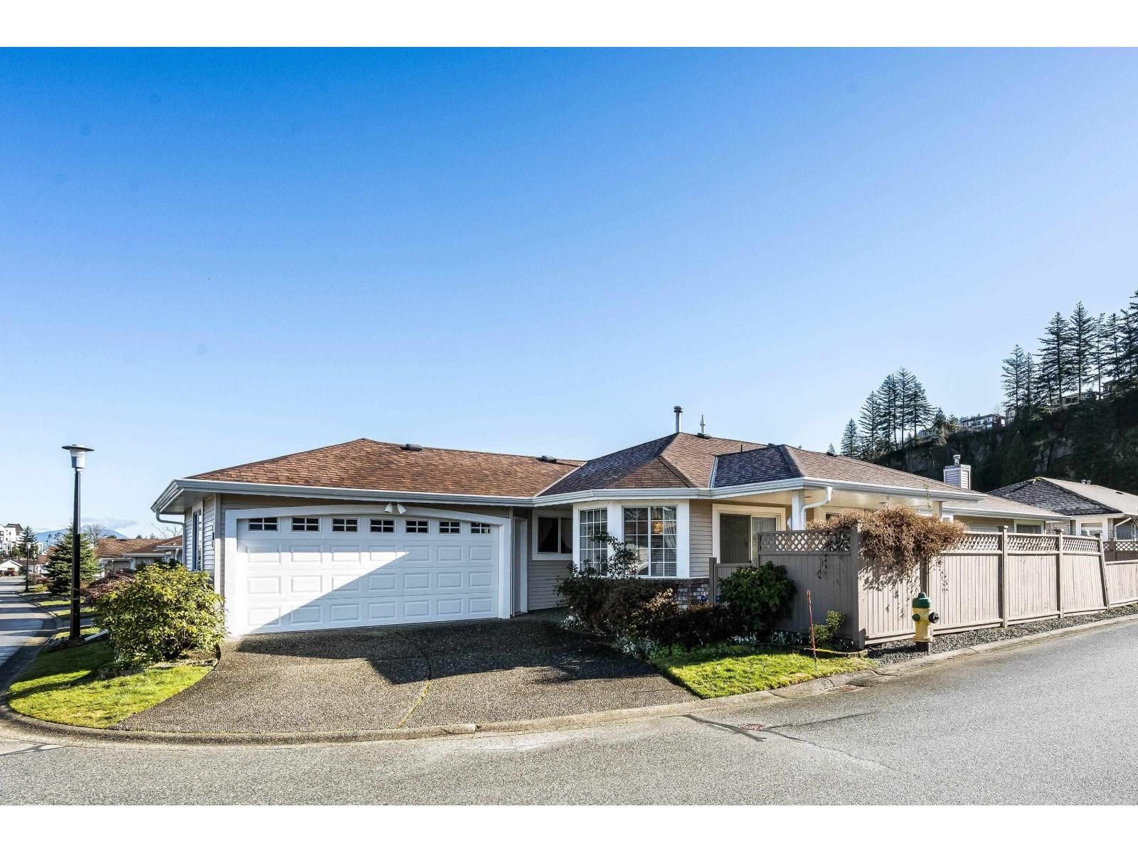 6001 PROMONTORY Road, Chilliwack, British Columbia V2R 3E3