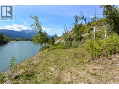 4 VIEWMOUNT Road | Smithers British Columbia | Slide Image Sixteen