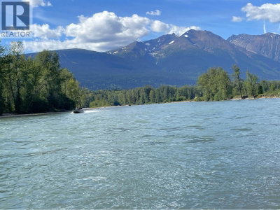 4 VIEWMOUNT Road | Smithers British Columbia | Slide Image Thirty-one