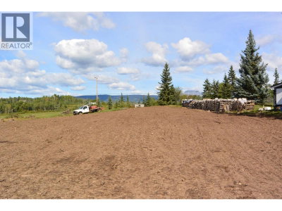 4 VIEWMOUNT Road | Smithers British Columbia | Slide Image Six