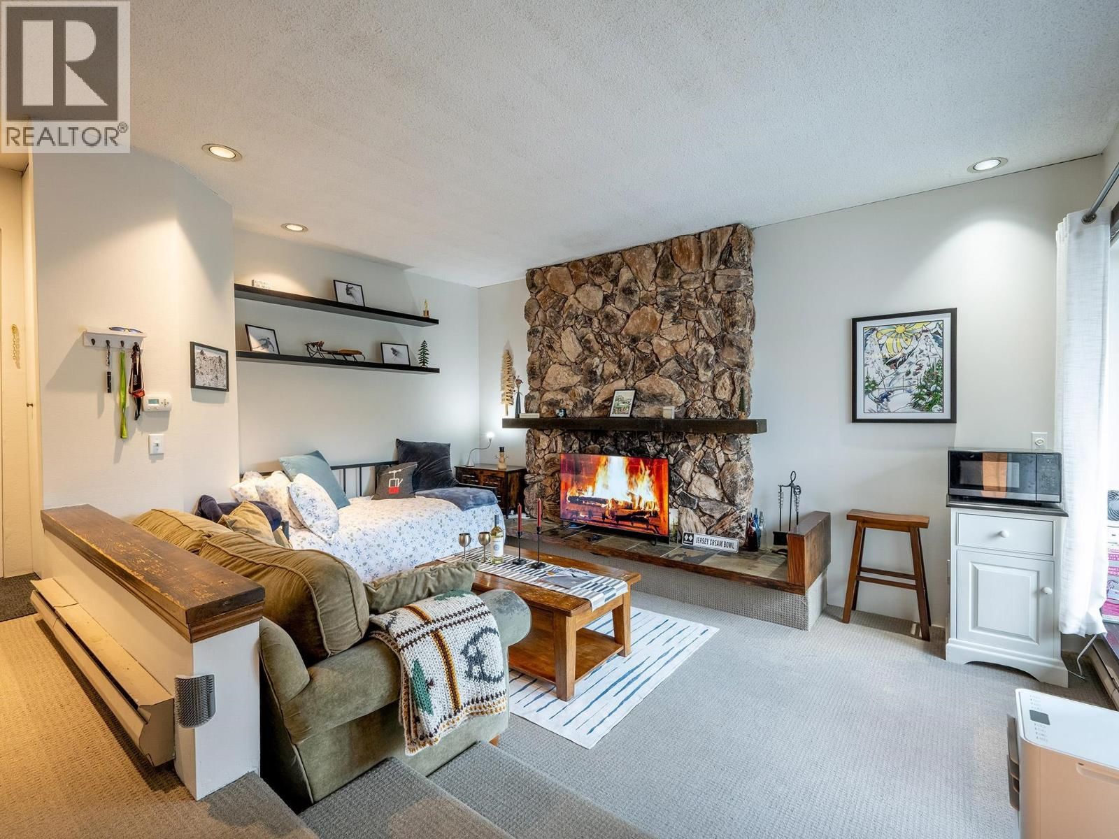CP2 1400 ALTA LAKE Road property photo