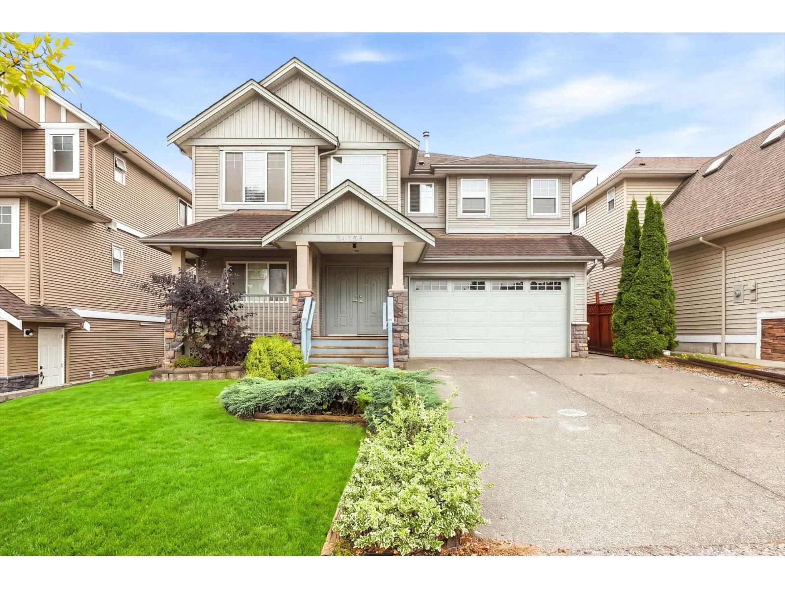 34158 AMBLEWOOD Place, Abbotsford, British Columbia V2S 7N2
