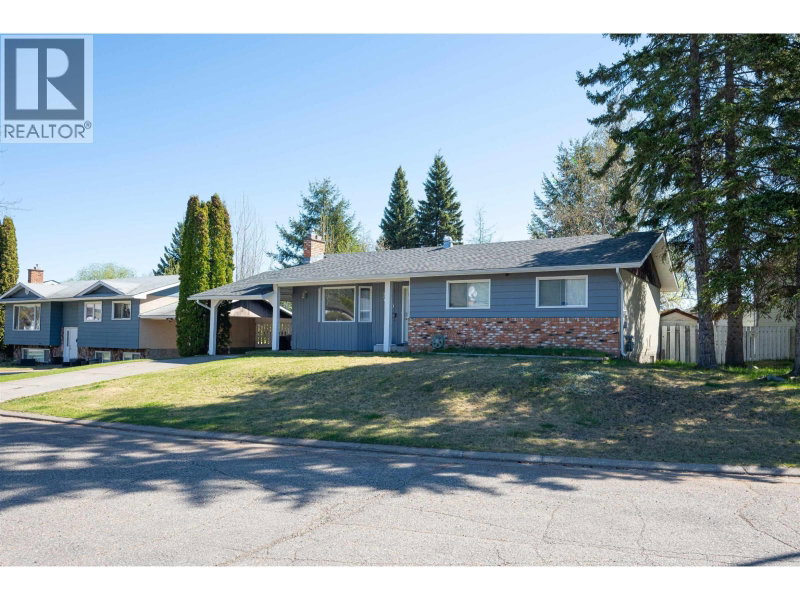 730 FAULKNER Crescent Prince George British Columbia, V2M 5C9 - 4 Bedrooms Home For Sale