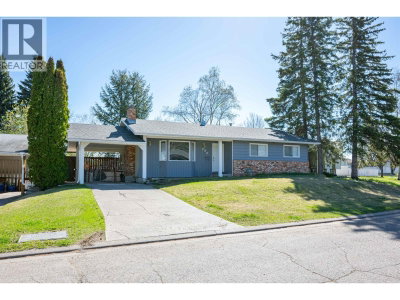 730 FAULKNER Crescent | Prince George British Columbia | Slide Image Two