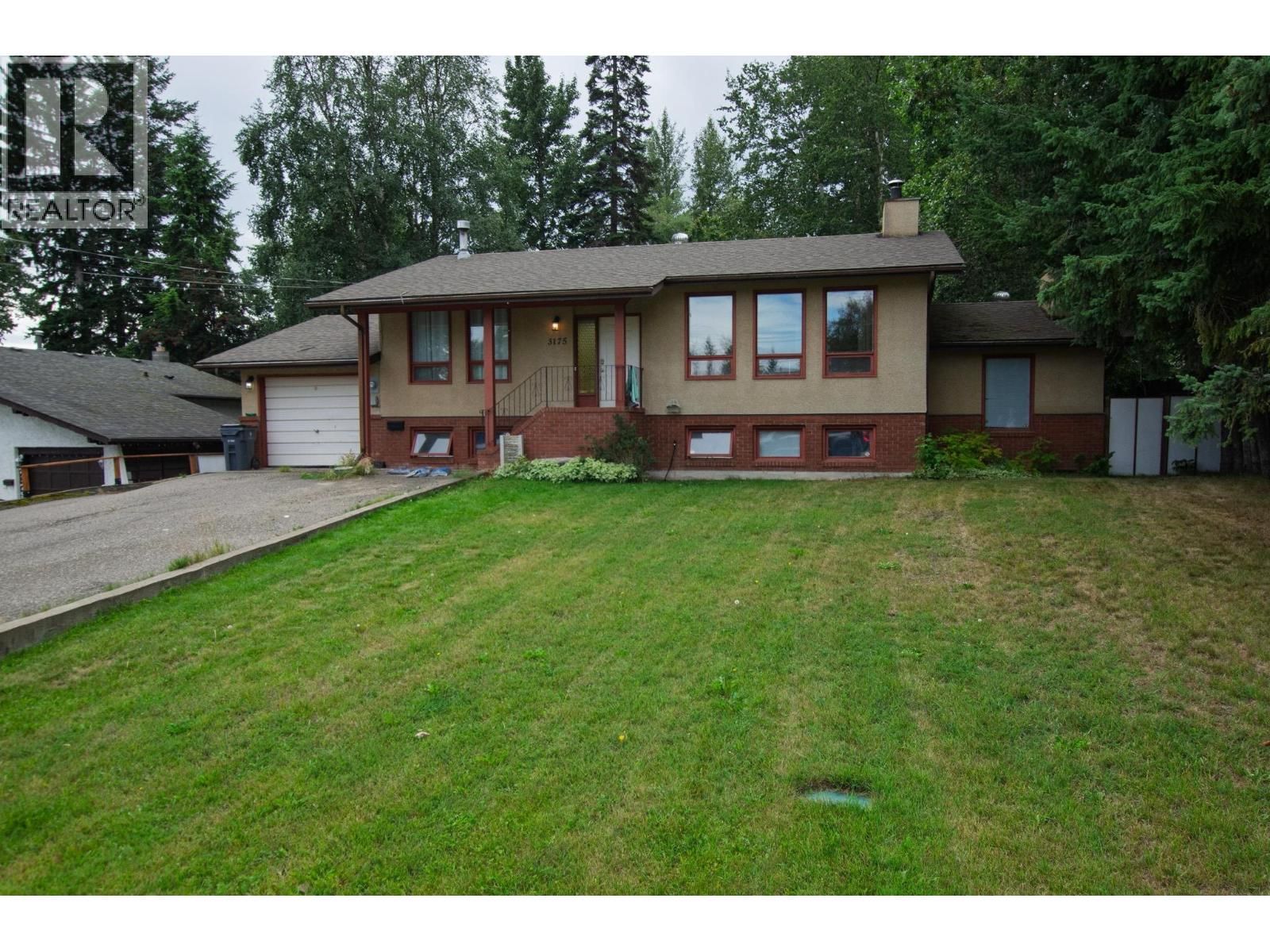 3175 WALLACE Crescent, Prince George, British Columbia V2K 3V5