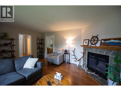 3175 WALLACE Crescent | Prince George British Columbia | Slide Image Three