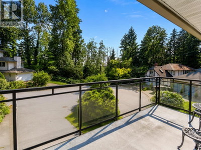 3 CHEVALIER Court | Port Moody British Columbia | Slide Image Thirteen