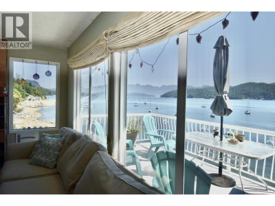484 MARINE Drive | Gibsons British Columbia | Slide Image Thirteen