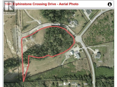1845 ELPHINSTONE CROSSING Drive | Gibsons British Columbia | Slide Image One