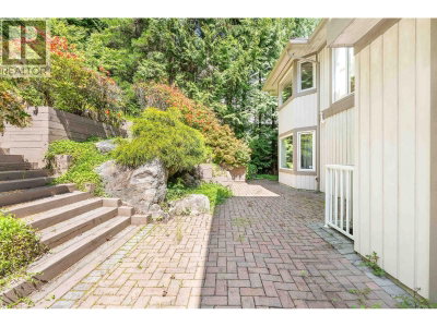 4153 QUARRY Court | North Vancouver British Columbia | Slide Image Thirty-four