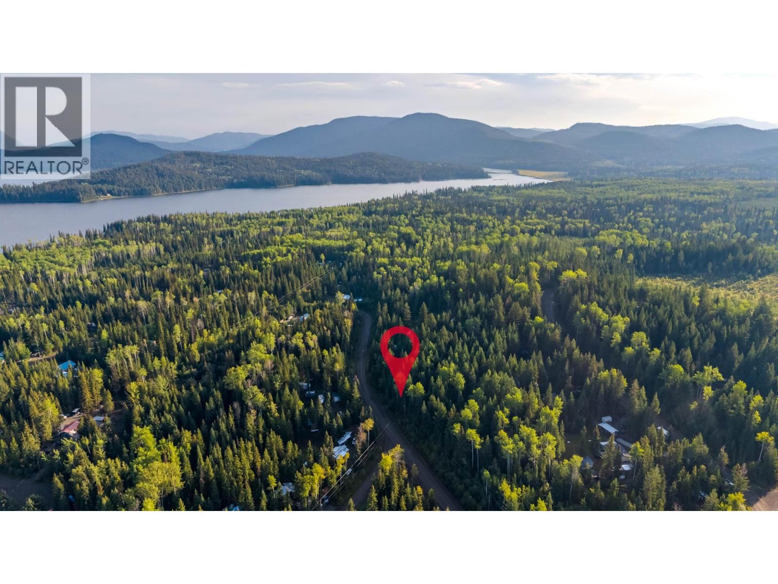 180 PATERSON Road, Deka Lake / Sulphurous / Hathaway Lakes, British Columbia V0K 1X3