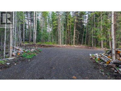 180 PATERSON Road | Deka Lake / Sulphurous / Hathaway Lakes British Columbia | Slide Image Two