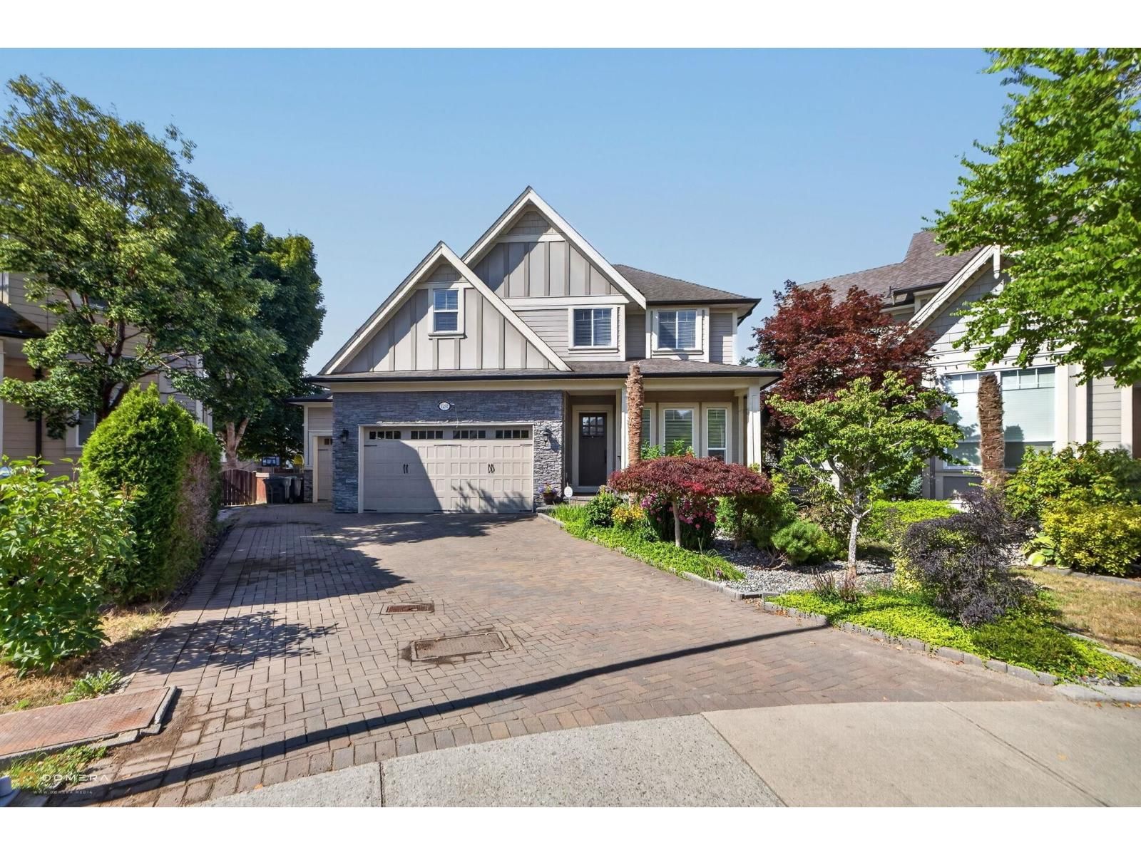 7257 198A Street, Langley, British Columbia V2Y 1R9
