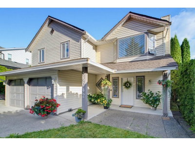 36042 SOUTHRIDGE Place | Abbotsford British Columbia | Slide Image Three