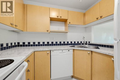 5900 MUIR Drive | Richmond British Columbia | Slide Image Eight