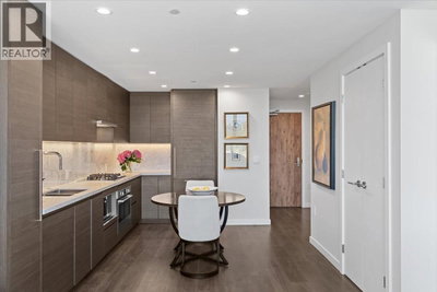305 MORRISSEY Road | Port Moody British Columbia | Slide Image Thirteen