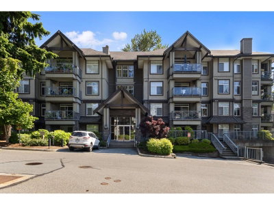 33338 BOURQUIN Crescent East | Abbotsford British Columbia | Slide Image Four