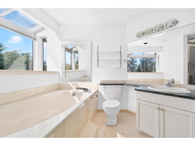 16290 78A Avenue | Surrey British Columbia | Slide Image Thirty-two