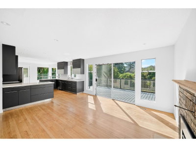 16290 78A Avenue | Surrey British Columbia | Slide Image Six