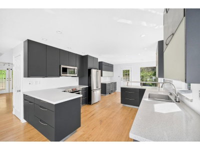 16290 78A Avenue | Surrey British Columbia | Slide Image Eight