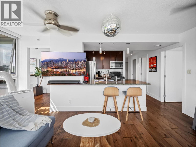 688 ABBOTT Street Vancouver British Columbia, V6B 0B9 - 2 Bedrooms Condo For Sale