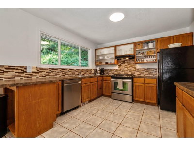 43810 VEDDER MOUNTAIN Road | Chilliwack British Columbia | Slide Image Seven