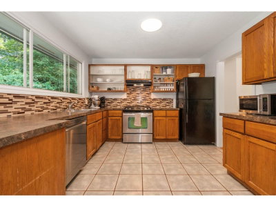 43810 VEDDER MOUNTAIN Road | Chilliwack British Columbia | Slide Image Eight