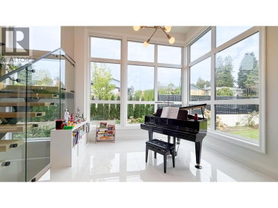 5302 SPRINGDALE Court | Burnaby British Columbia | Slide Image Eleven