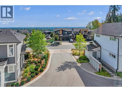 3565 BAYCREST Avenue | Coquitlam British Columbia | Slide Image Two