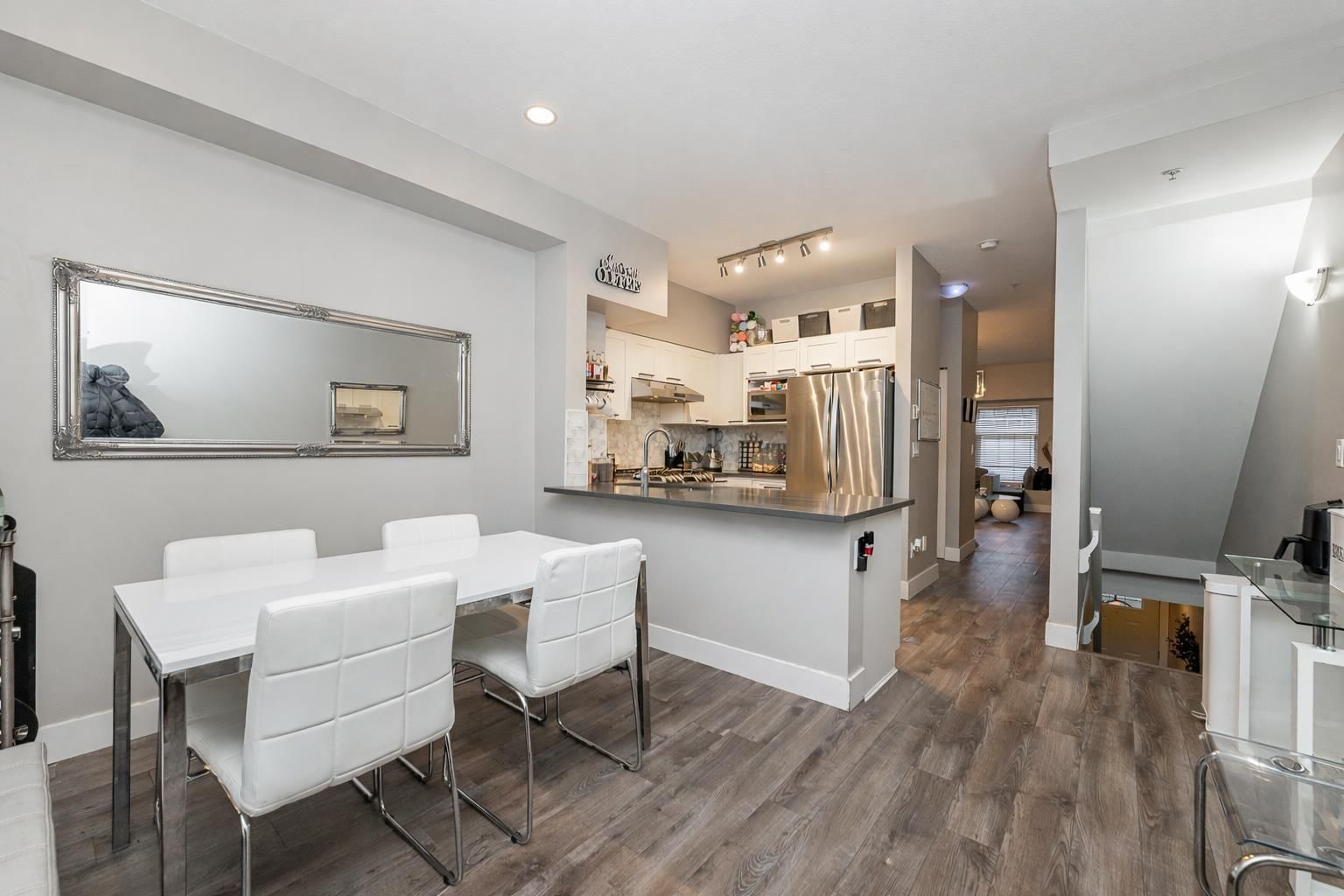 21535 88 Avenue, Langley, British Columbia V1M 4E5