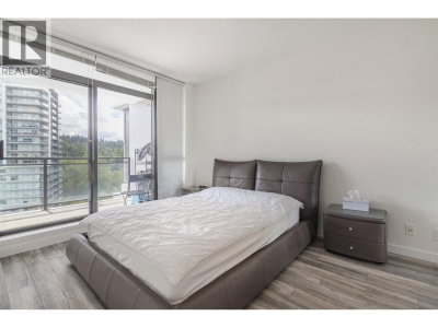 400 CAPILANO Road | Port Moody British Columbia | Slide Image Twelve