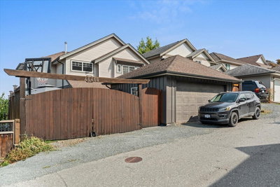 46460 SYLVAN Drive | Chilliwack British Columbia | Slide Image Thirty-seven