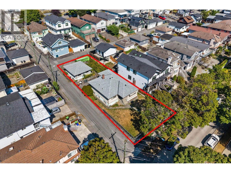 715 63RD Avenue Vancouver British Columbia, V5X 2K6 - 5 Bedrooms Home For Sale