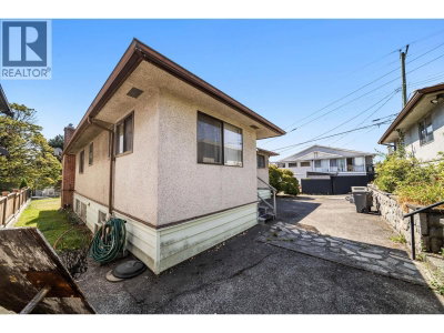 715 63RD Avenue | Vancouver British Columbia | Slide Image Sixteen