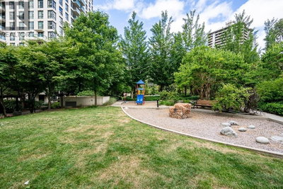 2200 DOUGLAS Road | Burnaby British Columbia | Slide Image Twenty-six
