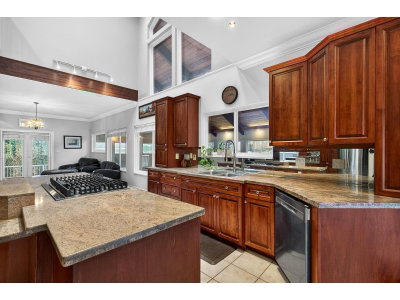 18048 99A Avenue | Surrey British Columbia | Slide Image Thirteen