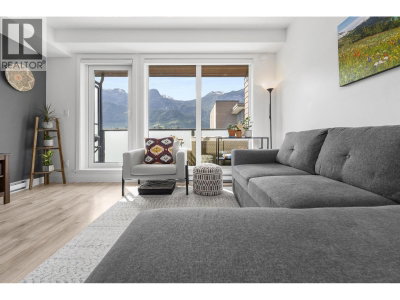 38013 THIRD Avenue | Squamish British Columbia | Slide Image Twelve