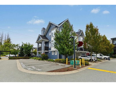 20852 77A Avenue | Langley British Columbia | Slide Image Three